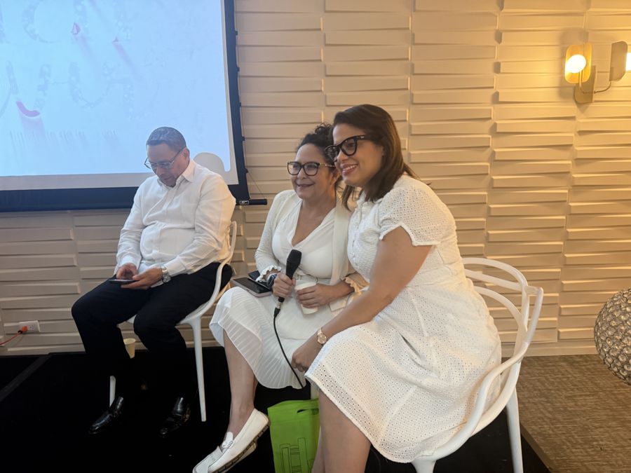 Panel del congreso, Congreso Diseñados para Amar y Servir